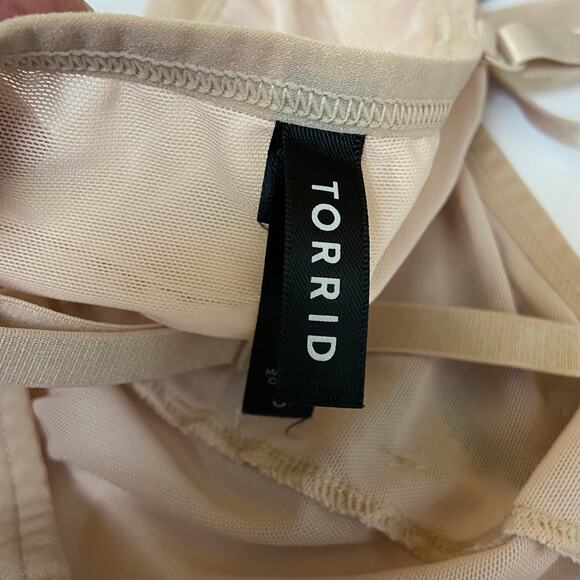 Torrid Women's Strappy Mesh Floral Applique Bralette Size 3X - Picture 6 of 9